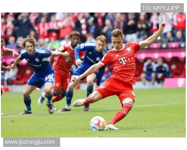 拜仁逆转胜沙尔克,德甲榜首稳坐! 拜仁逆转胜沙尔克,德甲榜首稳坐!