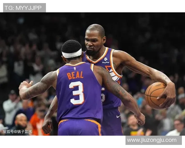 杜兰特选择自由市场离队,球迷热议下一站去向 杜兰特选择自由市场离队,球迷热议下一站去向