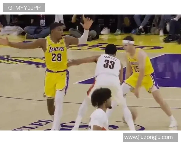 湖人大胜开拓者,总分2-1领先——重回巅峰的光辉之路 湖人大胜开拓者,总分2-1领先——重回巅峰的光辉之路