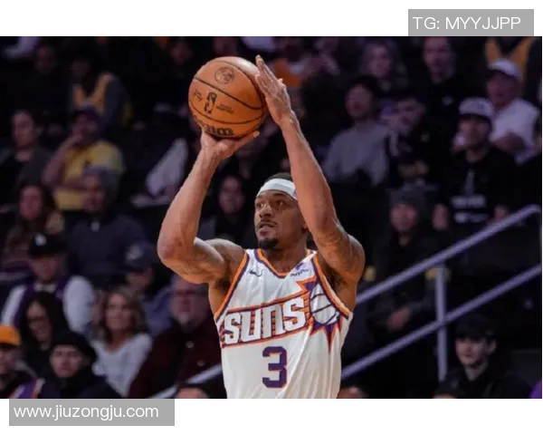 开拓者大胜雷霆，雷吉·米勒创造历史