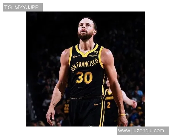 库里率队发挥出色,勇士击败湖人蝉联西部冠军! 库里率队发挥出色,勇士击败湖人蝉联西部冠军!