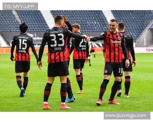 勒沃库森遗憾败北，德甲失利震惊球迷团队