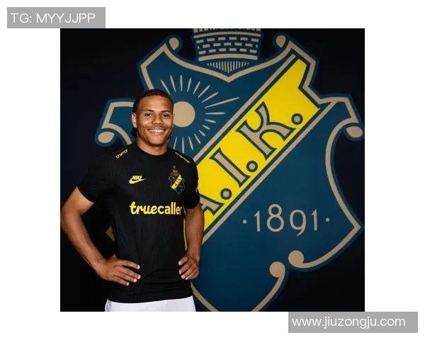 曼联宣布签下新后卫,引援再添一员大将 曼联宣布签下新后卫,引援再添一员大将