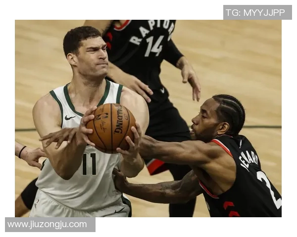 猛龙客场击败雄鹿,系列赛精彩纷呈,抢七大战一触即发 猛龙客场击败雄鹿,系列赛精彩纷呈,抢七大战一触即发