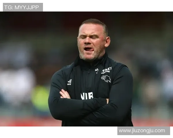 曝光！鲁尼私密短信遭泄露，言语不当引争议