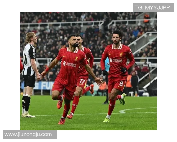 英超联赛最新排行榜出炉，利物浦登顶马刺逼近切尔西仍落后