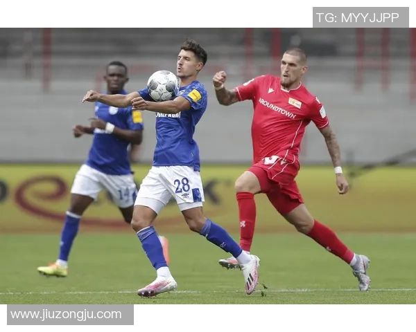 沙尔克04德甲胜门兴！重返胜利之路，球迷振奋欢呼！