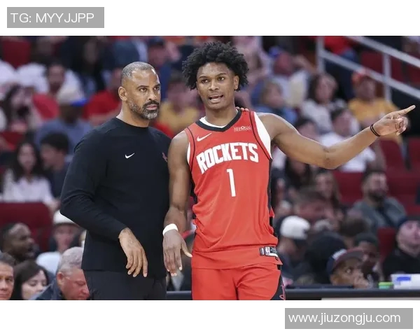 篮网队主帅因纪律问题暂时离职：球队未来将面临怎样的挑战？