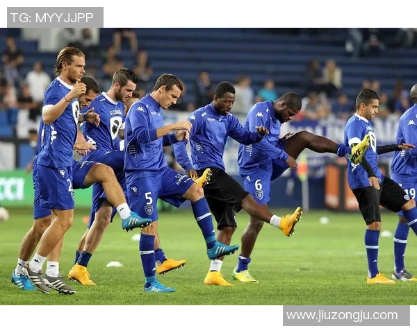 漫步者与西部联的精彩对决揭示足球战术与团队合作的魅力